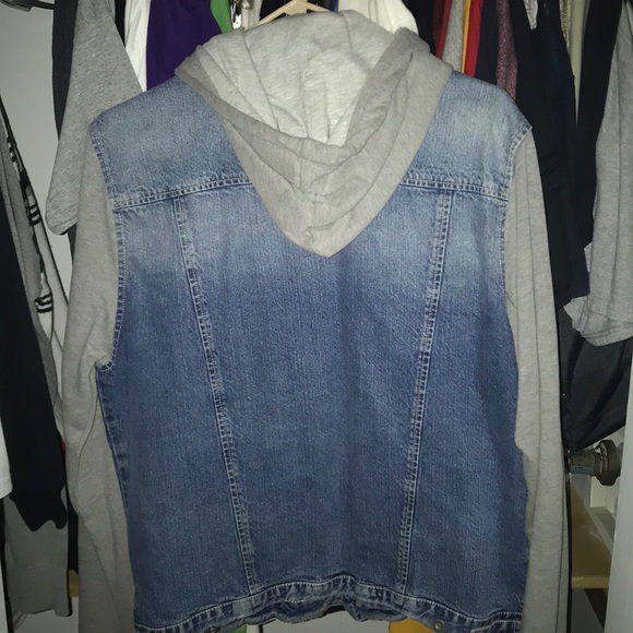 Jean jacket - Picture 2 of 2